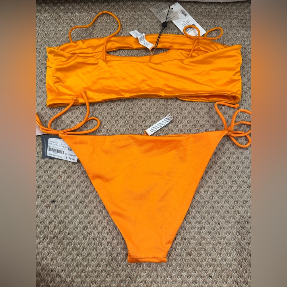 bond-eye Bright Orange Bikini. Size M. NWT.